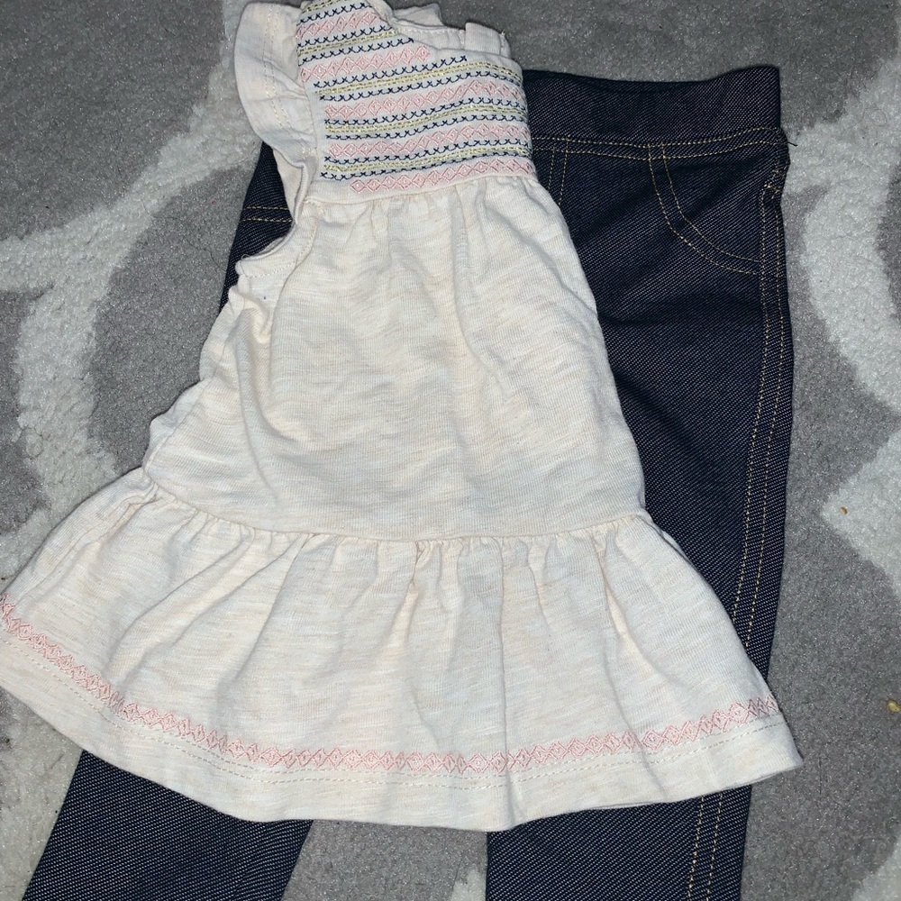 ⚡️FLASH SALE⚡️Flutter Blouse & Jegging Set